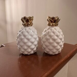 White Ceramic Pineapple Salt Pepper Shakers Gold Top Kitchen Hawaii Coastal
